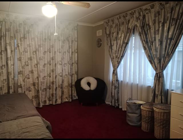 4 BEDROOM HOUSE FOR SALE IN ALLANDALE